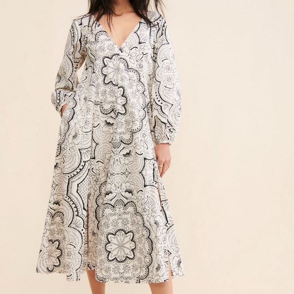 Anthropologie Dresses & Skirts - Anthropologie Boho Midi Dress Black White Print
Flowy long sleeve midi dress